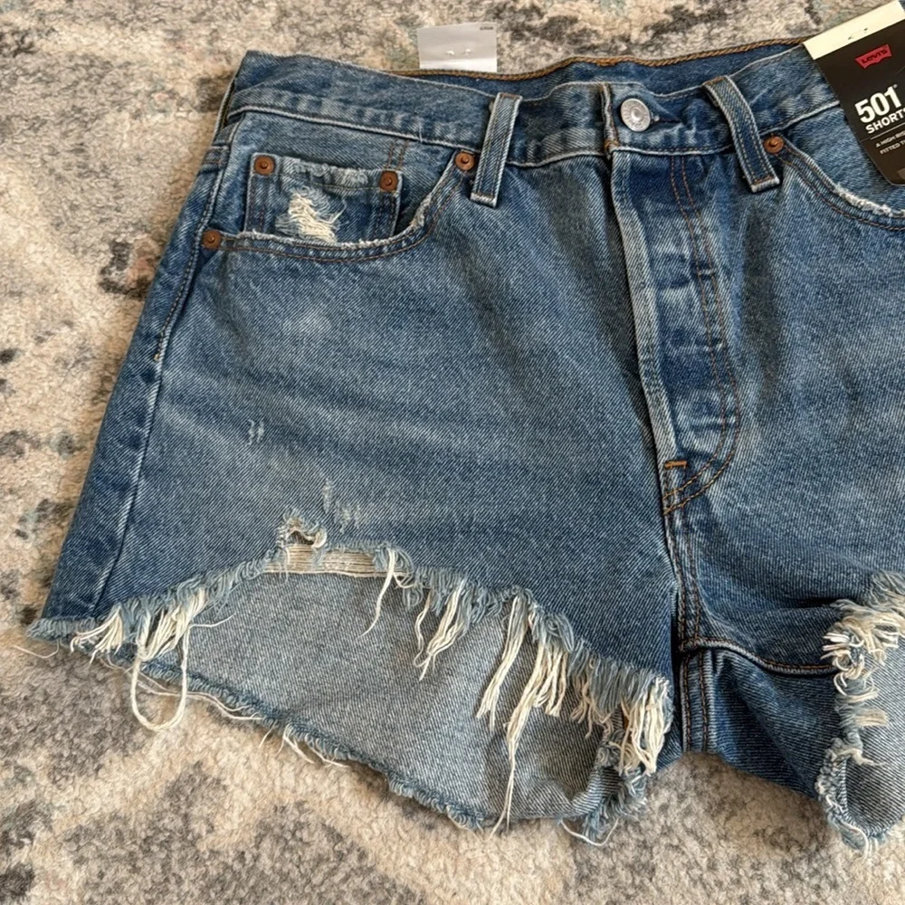 Levi’s 501 High Rise Shorts - Picture 2 of 13